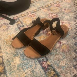 Toms Sandals!